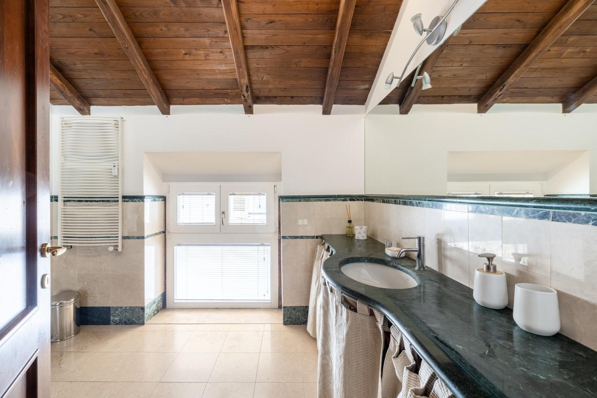 Apartment Baccina 45 - Cozy Quiet Rom